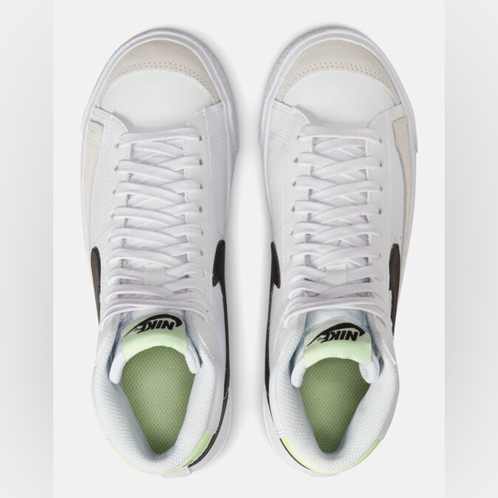 Nike Grade School Blazer Mid 77 White/Black DA4086 109 - Picture 6 of 9
